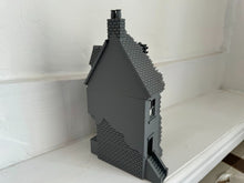 Load image into Gallery viewer, Destroyed 3 Storey House &amp; Basement Ruins Wargaming Building 28mm Tabletop
