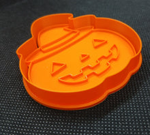 Load image into Gallery viewer, Jack O'Lantern with Hat Pumpkin Cookie Cutter 3D Printed Biscuit Stamp Fondant
