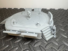 Load image into Gallery viewer, Desert Landing Platform Launch Pad 28mm Sci-Fi Tabletop Terrain Desertmania
