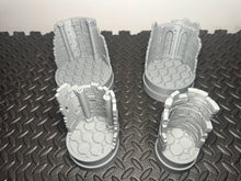 Load image into Gallery viewer, Miniature Display Plinth Hero Stand Diorama Base Modular - Dungeon Ruins Theme
