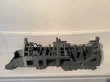 Load image into Gallery viewer, 28mm Ruined Double House Tabletop Terrain Wargaming Buildings Destroyed Street

