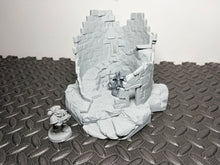 Load image into Gallery viewer, Ruined Castle Turret Medieval Ruins 28mm Tabletop Terrain RPG Wargaming Scenery
