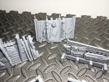 Load image into Gallery viewer, Scrap Barricades Scatter Terrain Pack of 5 Urban Ork Sci Fi Scatter 28mm - 32mm
