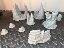 Load image into Gallery viewer, Insectoid Bioworld Alien Hive Clusters - Tabletop Scatter Terrain - 28mm 32mm
