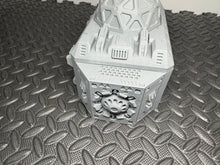Load image into Gallery viewer, Science and Research Facility 1 Level Sci-Fi Building 28mm 32mm
