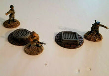 Load image into Gallery viewer, 28mm Bolt Action Style Sewer Access Markers Troops Emerging Man Hole Points x 6
