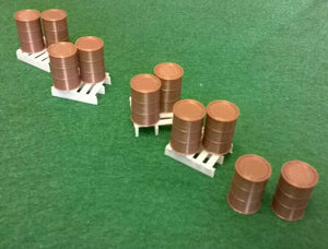 10 x Oil Drums with 4 x Large Storage Pallets 00 gauge Lineside Railway Scenery