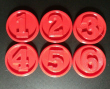 Load image into Gallery viewer, Warhammer 40k Style Objective Markers Bold Number Circular Colour Choice 40mm
