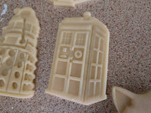 Load image into Gallery viewer, Tardis Doctor Who 3D Printed Cookie Cutter Stamp Baking Biscuit Shape Tool
