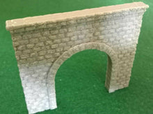 Load image into Gallery viewer, Stonework Detail Railway Tunnel Single Track N Gauge Model Train Portal Entrance
