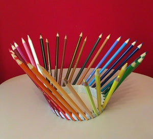 Spiral Pencil Holder Desktop Pencil Storage Decorative Stationery Holder Crown