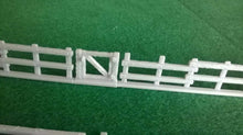 Load image into Gallery viewer, Model Railway Line Side Fencing 00gauge Farming Wargames 10 Panels + 1 Gate
