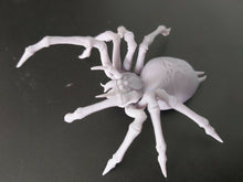 Load image into Gallery viewer, Giant Spiders Paintable Models Warhammer Dungeons and Dragons Boss Battle Beast
