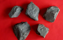 Load image into Gallery viewer, Boulders Rocks 28mm Wargame Role Play Scenery Objective 3D Printed 5 Styles
